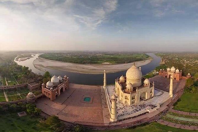 Private Taj Mahal & Agra Tour By Gatimaan Express Train - Handicraft stop in Agra: shopping with a purpose