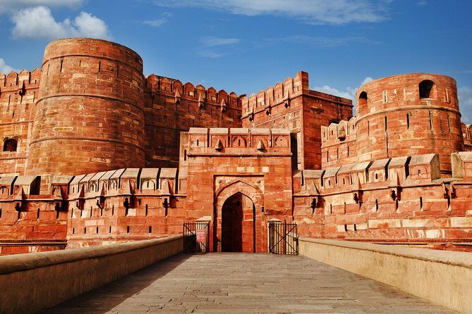 Private Taj Mahal & Agra Tour By Gatimaan Express Train - The Gatimaan Express ride: comfort and real meal breaks