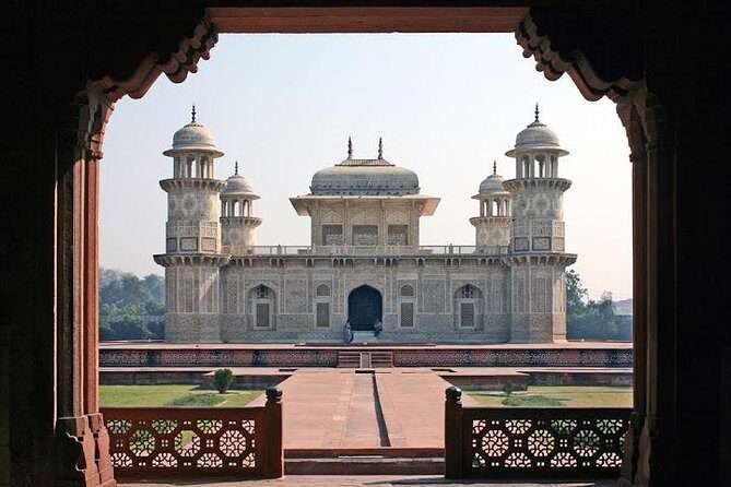 Private Taj Mahal and Agra Overnight Tour from Delhi - Day 2 sunrise Taj Mahal, then Baby Taj precision