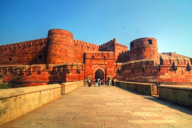 Private Taj mahal and Fatehpur Sikri Tour From Delhi - Taj Mahal: How the Guide Helps You Spend Time Looking