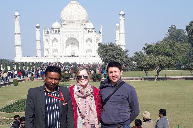 Private Taj Mahal Day Tour from Delhi by Car - All Inclusive - Meeting your Agra guide and walking into the Taj Mahal experience