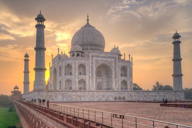 Private Taj Mahal Day Trip from Delhi Ending in Jaipur - A 14-hour loop: Delhi to Agra, then to Jaipur