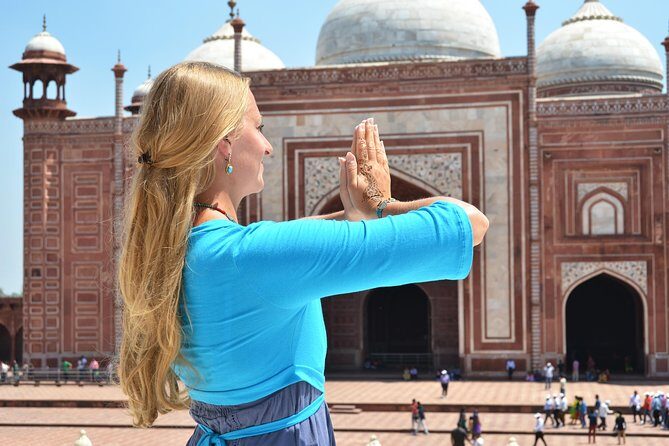Private Taj Mahal Day Trip from Delhi Ending in Jaipur - The 5:00 am pickup and the train rhythm