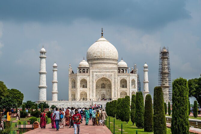 Private Taj Mahal from Delhi Budget Tour - The Delhi-to-Agra Drive: Comfort, Timing, and Realistic Expectations