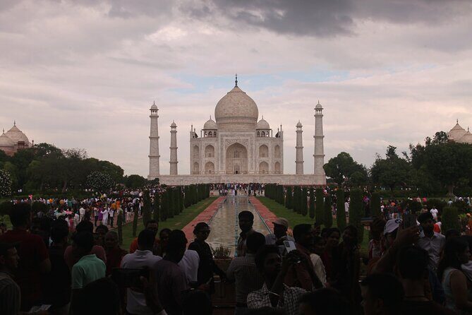 Private Taj Mahal from Delhi Budget Tour - Taj Mahal Time: Getting More Than a Photo Stop
