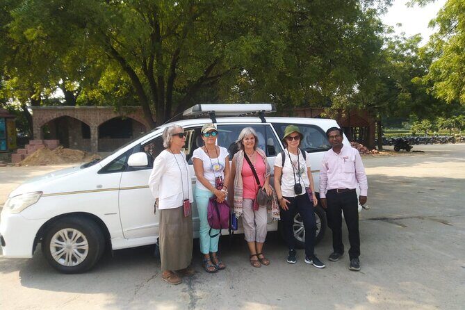 Private Taj Mahal Sunrise and Agra Fort Tour from Delhi By Car - Photo help that actually matters at the Taj