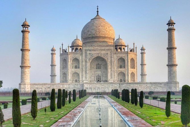Private Taj Mahal Trip Including Private Car and Guide - Agra Fort in a Private Car: Palaces, Power, and Photo Breaks
