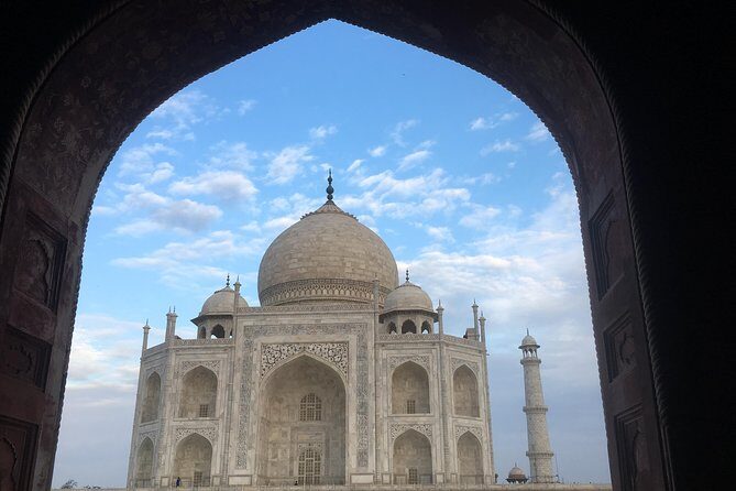 Private Tajmahal Day Tour From New Delhi By Gatiman Express Train - Pickup and seat help at Nizamuddin (the part most people dread)