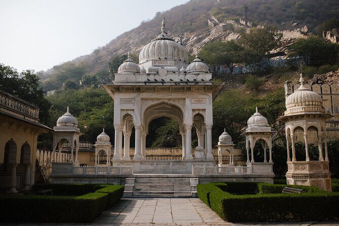 Private Temple Tour in Jaipur w/ Guide, Transportation & Sites - Birla Mandir and Moti Dungari: Vishnu-Lakshmi worship and Ganesha on the hill