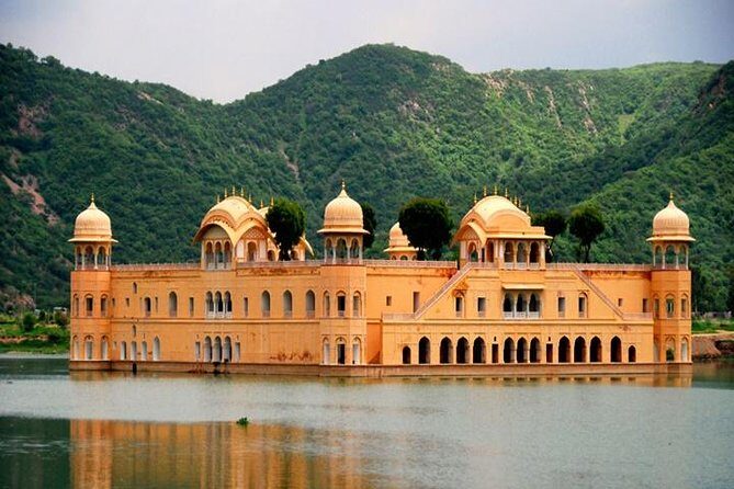 Private Tour: Jaipur Sightseeing with Monument Entrance Fees - Price Per Person and What Inclusive Fees Cover