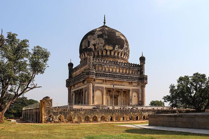 Private Tour of Hyderabad City - Golconda Fort: acoustics, steep views, and shoe choice