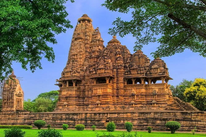 Private Tour of Kamasutra Temples in Khajuraho - Stop 3: Kandariya Mahadev Temple in About 30 Minutes (Largest and Most Ornate)