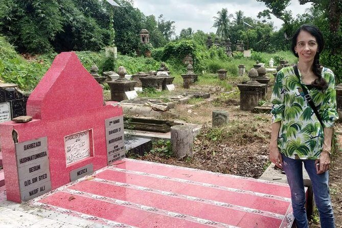 Private tour of Murshidabad from Kolkata about the great betrayal - Day 1: Katra Masjid shows the nawab era beyond war
