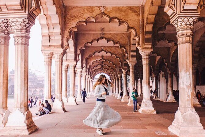 Private Tour of Taj Mahal & Agra Fort with a Professional Guide - Agra Fort: Akbar’s massive fortress and the main halls