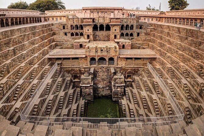 Private Transfer Agra To Jaipur Via Fatehpur Sikri & Chand Baori, Step Well - Why this Agra to Jaipur transfer feels smarter than a straight ride