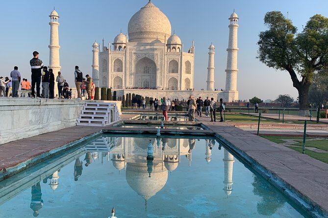 Private Transfer From New Delhi Airport /Hotel to Agra - Cars, Group Sizes, and Comfort Levels You Can Expect