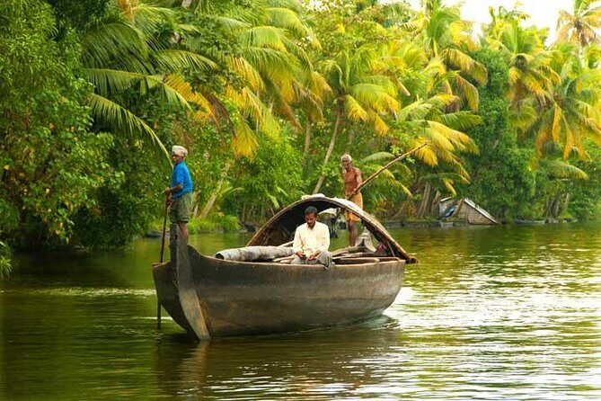 Private Transfer from Trivandrum to Alleppey: Travel Guide - Pickup in Trivandrum: hotel or airport, and you’re actually ready