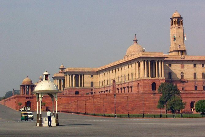 Private Transfer Jaipur To Delhi private airconditioned vehicle - Why a private Jaipur-to-Delhi ride is worth your time