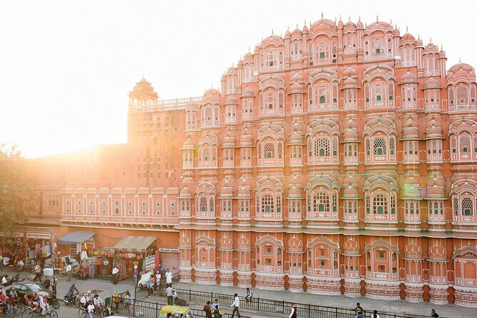 Private Transfer : Jaipur To Delhi with Private Transportation - En Route Comfort: Tea, Snacks, Water, and Request-Based Stops