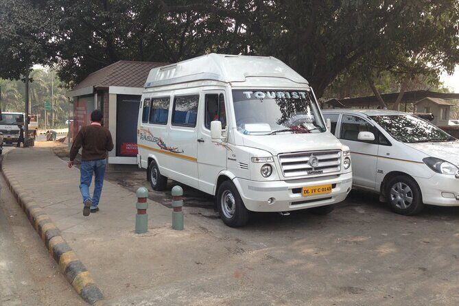 Private Transfer: Mumbai Airport to Hotel - Getting your luggage handled without drama