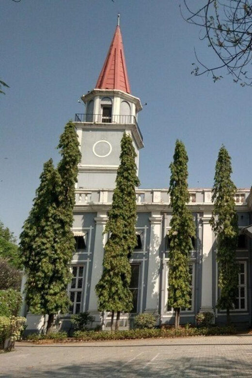 Pune: Cultural Half-Day City Tour with Snacks (AC Car Tour) - A Pune heritage route that feels like a timeline