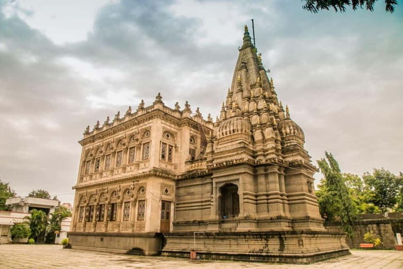 Pune: Cultural Half-Day City Tour with Snacks (AC Car Tour) - A secret stop plus walk-by moments: variety without stretching the day