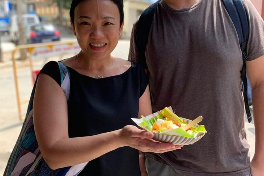 Pune: Guided Street Food Tour with Cultural Charms of Pune - Where You Start: KFC Stairs and a Neon Green T-Shirt