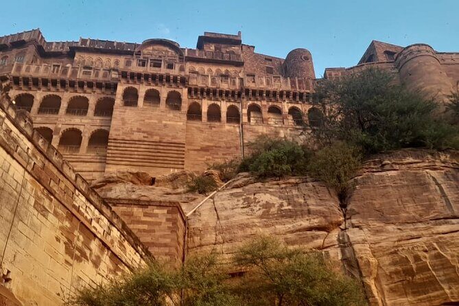 Rajasthan Private Tour- Jaipur Jodhpur Jaisalmer and more 6-Days - Day 1 in Jaipur: City Palace, Jantar Mantar, and Hawa Mahal