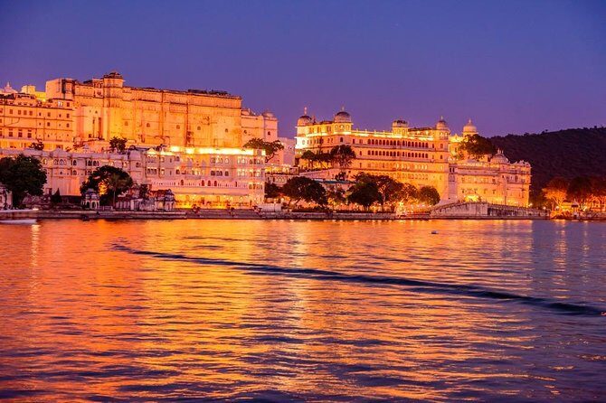 Rajasthan Tour By Private Car - Day 2 in Udaipur: City Palace, Jagdish Temple, and the lake-loop