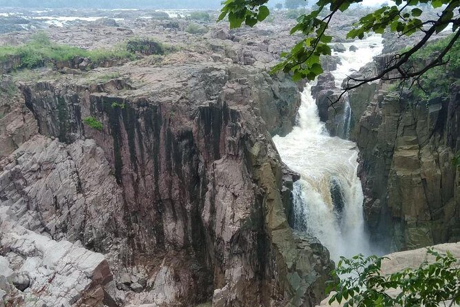 Raneh Waterfalls and Tantalizing Khajuraho Temples Tour - Key highlights to look for