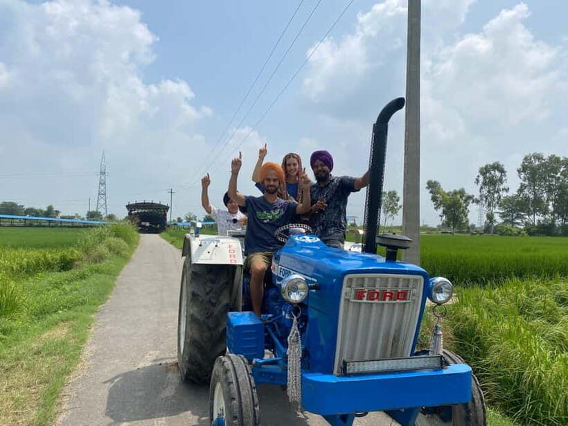 Real Amritsar Village Tour - Entering village life: the school visit and the first walk
