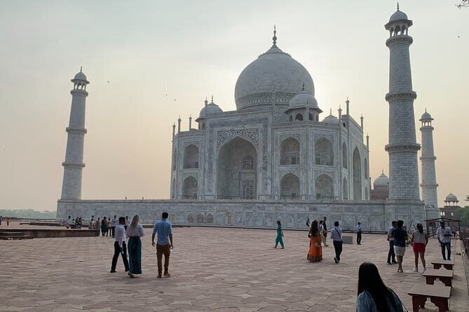 Red Fort Fast Track Entry Ticket in Delhi 2 hours Tour - Diwan-I-Khas: Private Audience and Intricate Marble Work