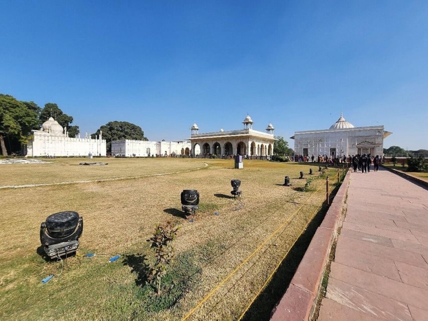 Red Fort Skip-the-Line E-tickets & guide Delhi transfers - Your 3-hour game plan inside the fort walls