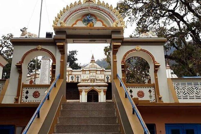 Rishikesh Cultural Sightseeing Tour with Ganga Aarti - Ram Jhula and Lakshman Jhula: Two Bridges, Two Ways to Read the River