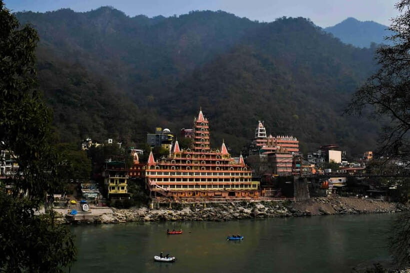 Rishikesh Spiritual Evening Tour with Sacred Ganga Aarti - Starting at Trayambakeshwar Temple: the tone-setter
