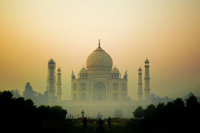Romantic Sunset at the Taj Mahal: Day Trip from Delhi to Agra - Agra Fort: the red sandstone stop that changes the mood