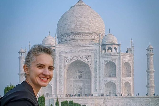 Round Trip Delhi to Taj Mahal by Private Air Con Car - Round Trip From Delhi Without the Driving Headache