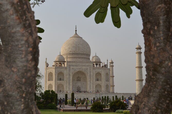 Same Day Agra Taj Mahal Tour by Express Train From Delhi - Marble craftsmanship demonstration: the skill behind what you see