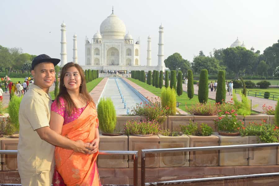 Same Day Agra/Taj Mahal Tour from Delhi – All Inclusive - Guides and drivers make the difference: the human side of the schedule