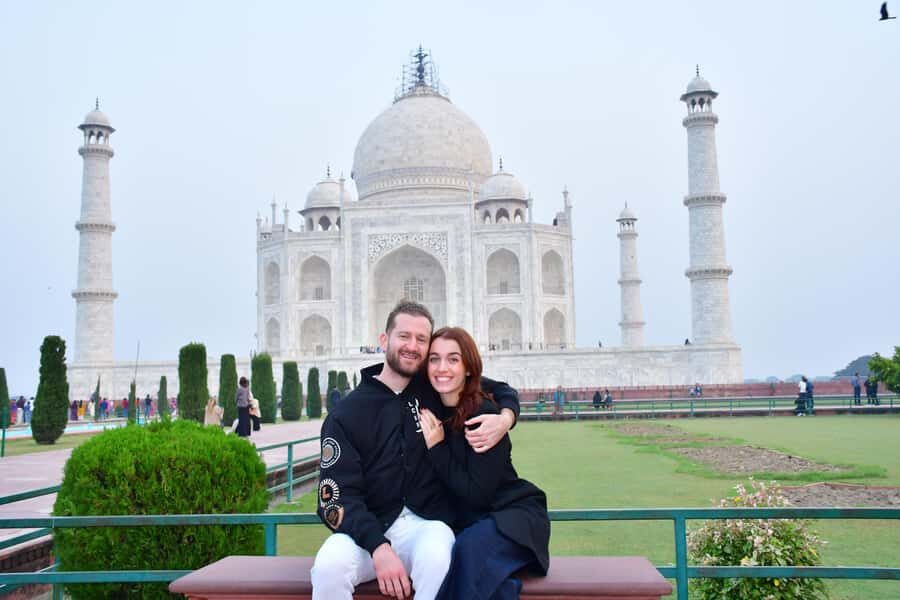 Same Day Agra/Taj Mahal Tour from Delhi – All Inclusive - Taj Mahal guided visit: more than photos and postcards