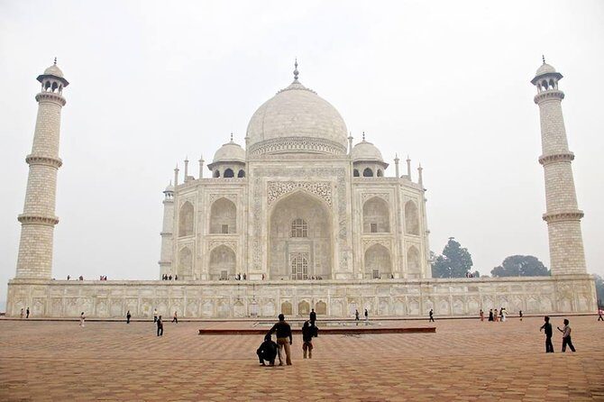 Same Day Agra Tour from Delhi by surface - The best way to “do Agra” from Delhi in one day