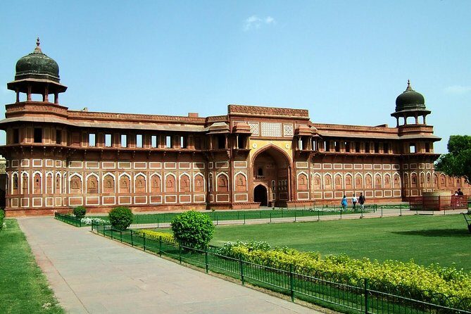 Same Day Agra Tour With Taj Mahal from Bangalore By Return Flights - Price and what you’re actually paying for at $202.50