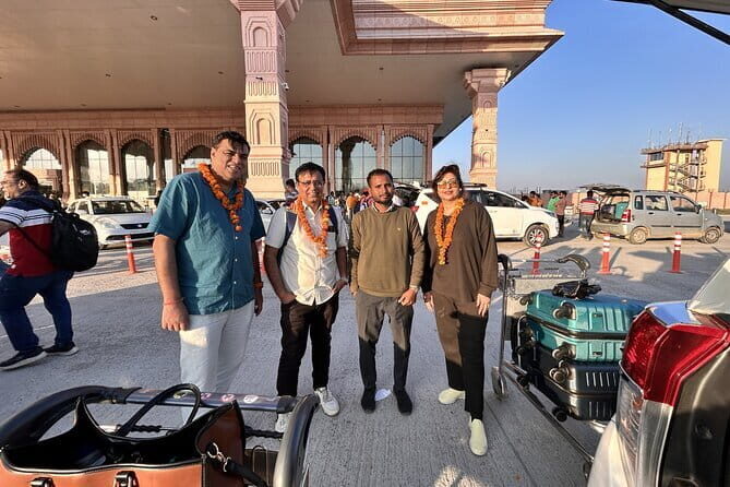 Same day Ayodhya tour from Varanasi - Should you book this same-day Ayodhya tour?