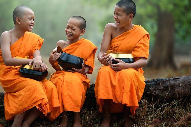 Same day Bodhgaya tour from Varanasi - What makes the guide part matter more than you expect