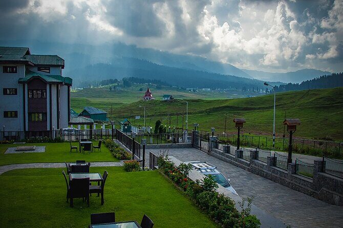 Same Day Gulmarg Trip with Lunch - Key highlights worth your time