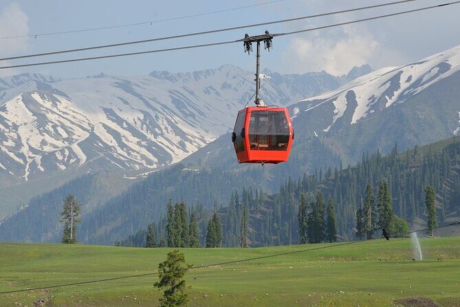 Same Day Gulmarg Trip with Lunch - Getting there from Srinagar: 60 km, about two hours each way