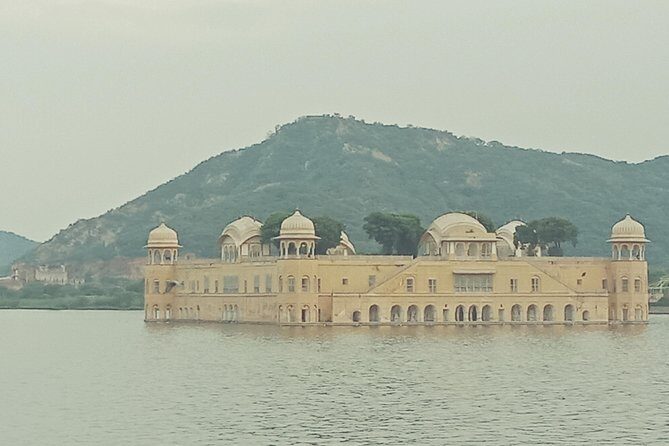 Same Day Jaipur Tour from Delhi by Private Car - Hawa Mahal’s screen wall and a practical photo strategy