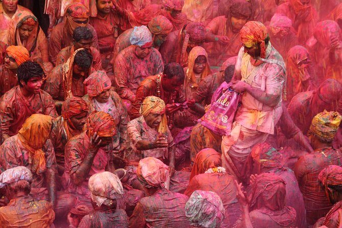 Same Day Mathura and Vrindavan Tour with Taj Mahal from New Delhi - ISKCON Vrindavan: where the tour gives you structure