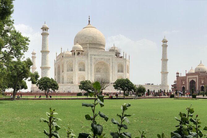 Same Day Private Tour of Agra - The guide and driver factor: calm, safe, and on-time service