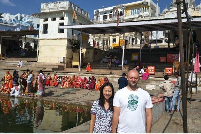 Same day Pushkar tour from Jaipur - Stop 1: Pushkar Lake and the ghats-and-temples experience